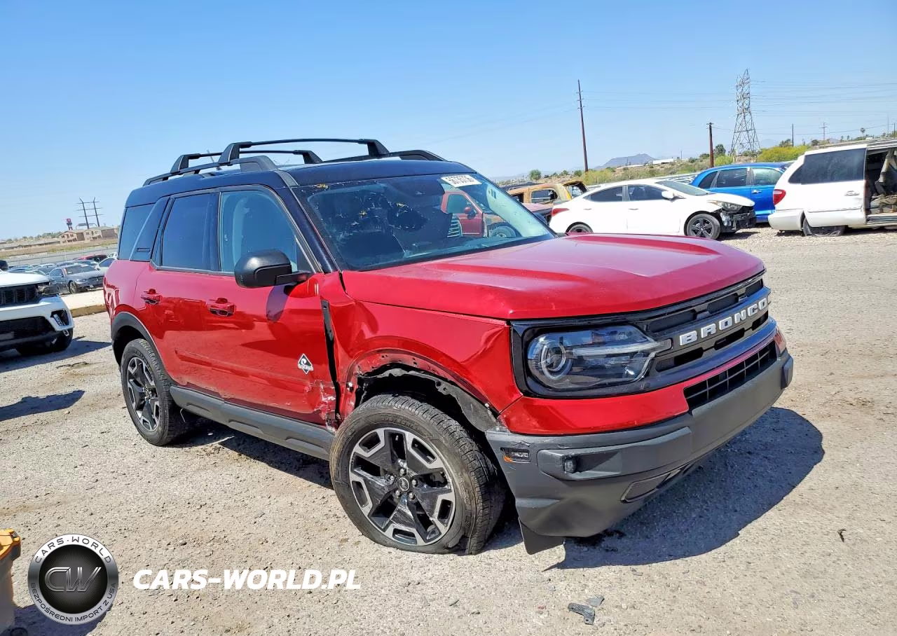 2021 Ford Bronco Sport Outer Banks VIN:3FMCR9C63MRB05642 - 4