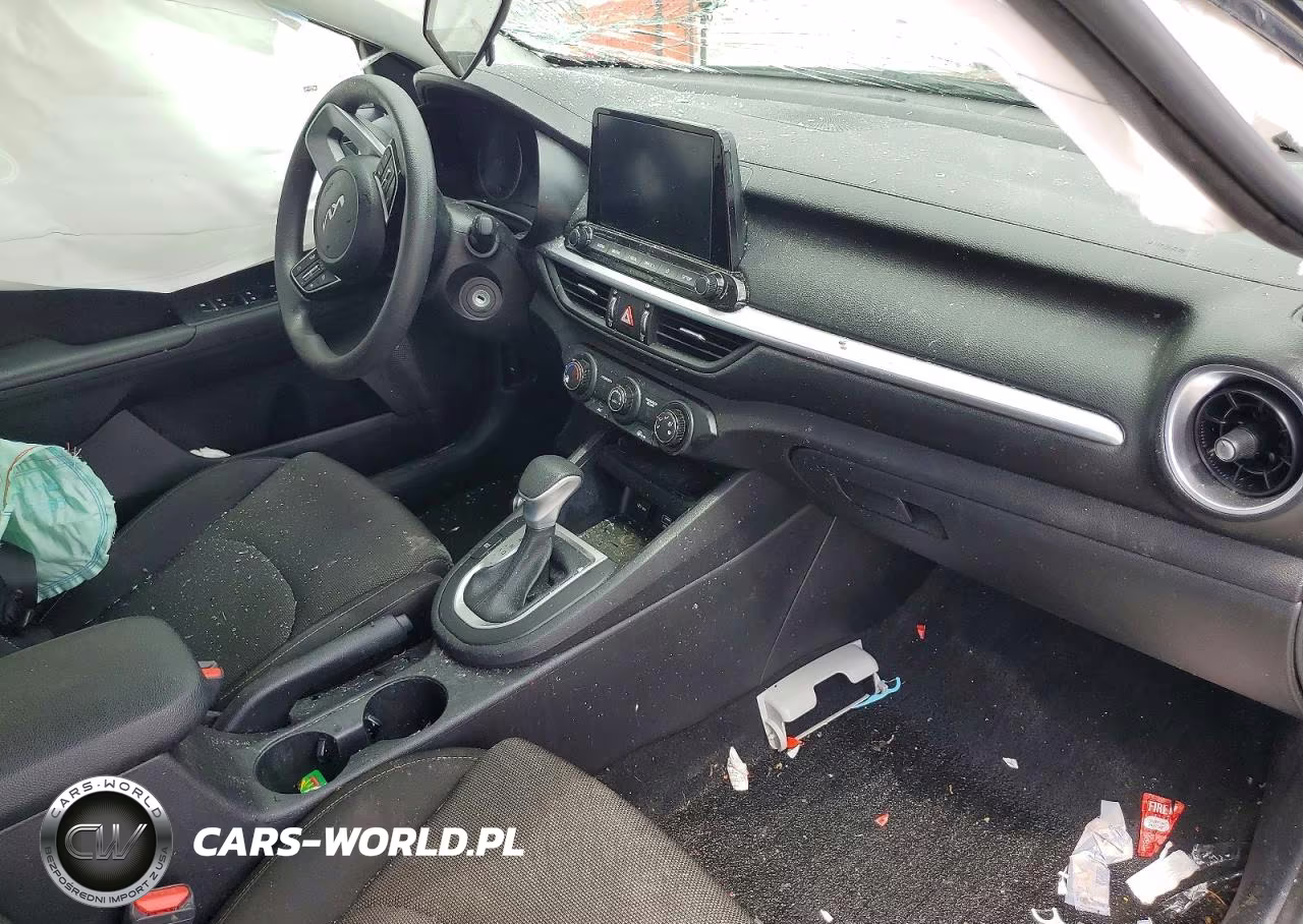 2023 Kia Forte Lxs VIN:3KPF24AD5PE541530 - 8