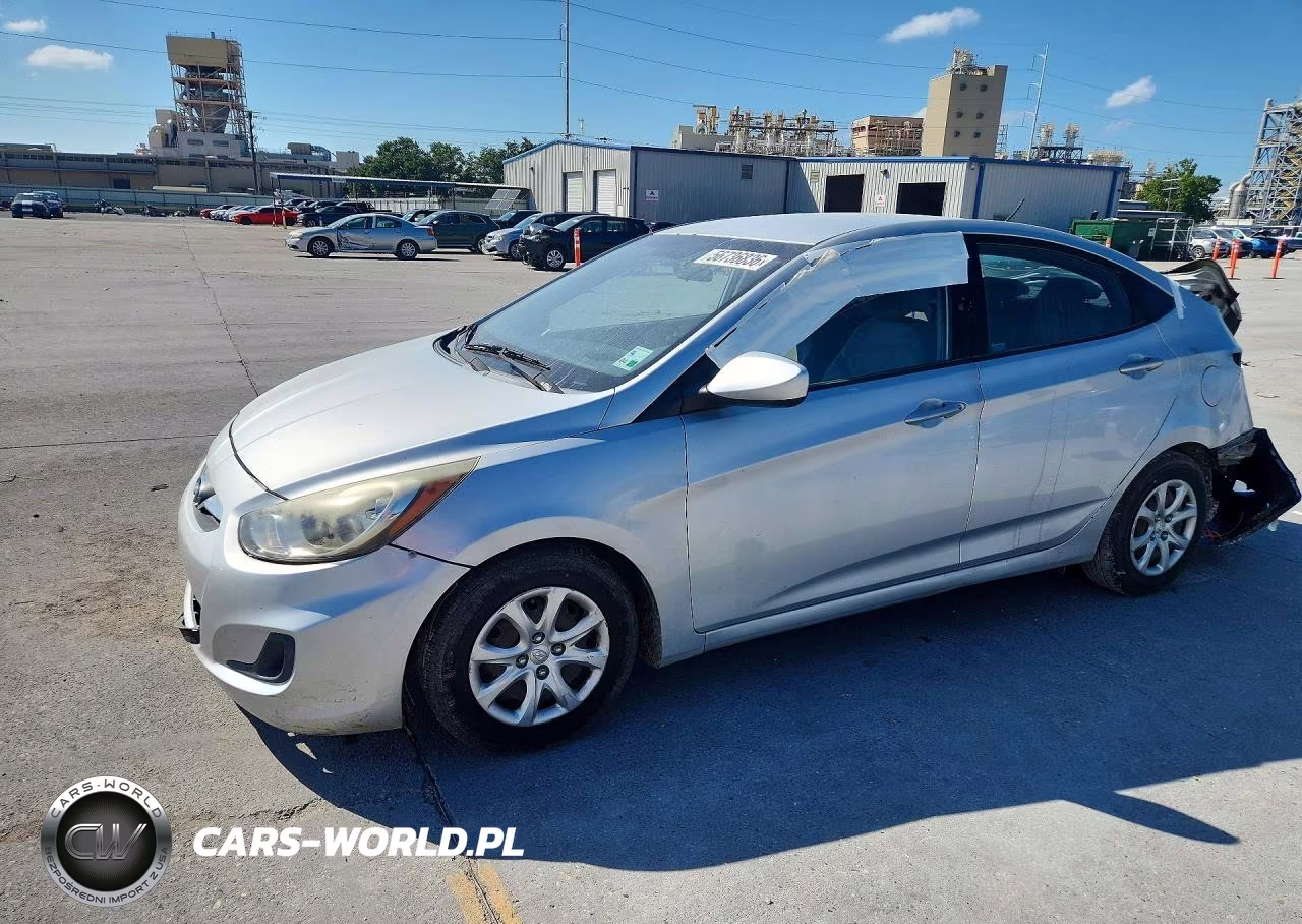 2013 Hyundai Accent Gls – zdjęcie 1 z 12