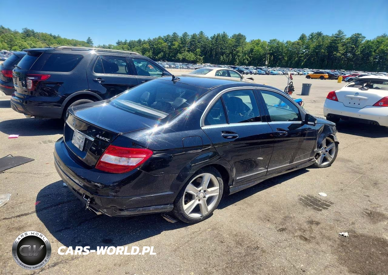 2011 Mercedes-Benz C 300 4Matic VIN:WDDGF8BB7BR186506 - 3