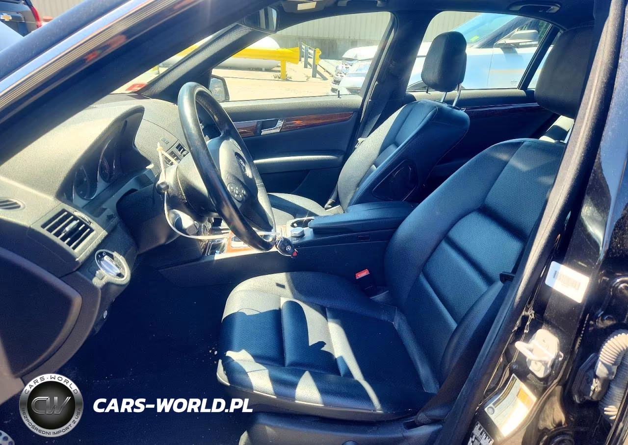 2011 Mercedes-Benz C 300 4Matic VIN:WDDGF8BB7BR186506 - 7