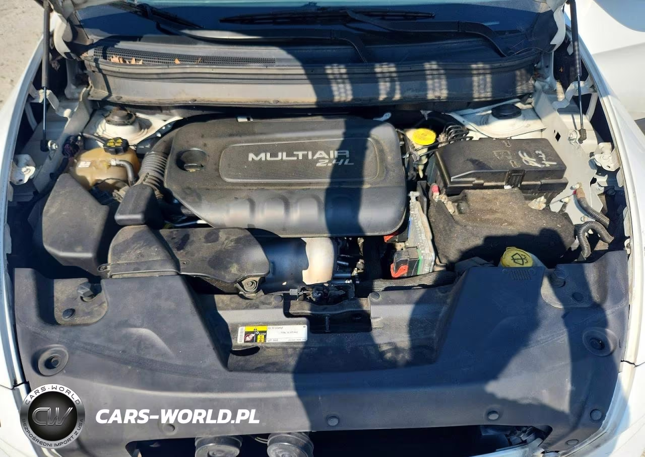 2014 Jeep Cherokee Sport VIN:1C4PJLAB1EW112534 - 12