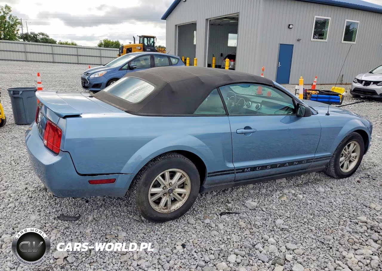 2007 Ford Mustang VIN:1ZVFT84N375269979 - 3