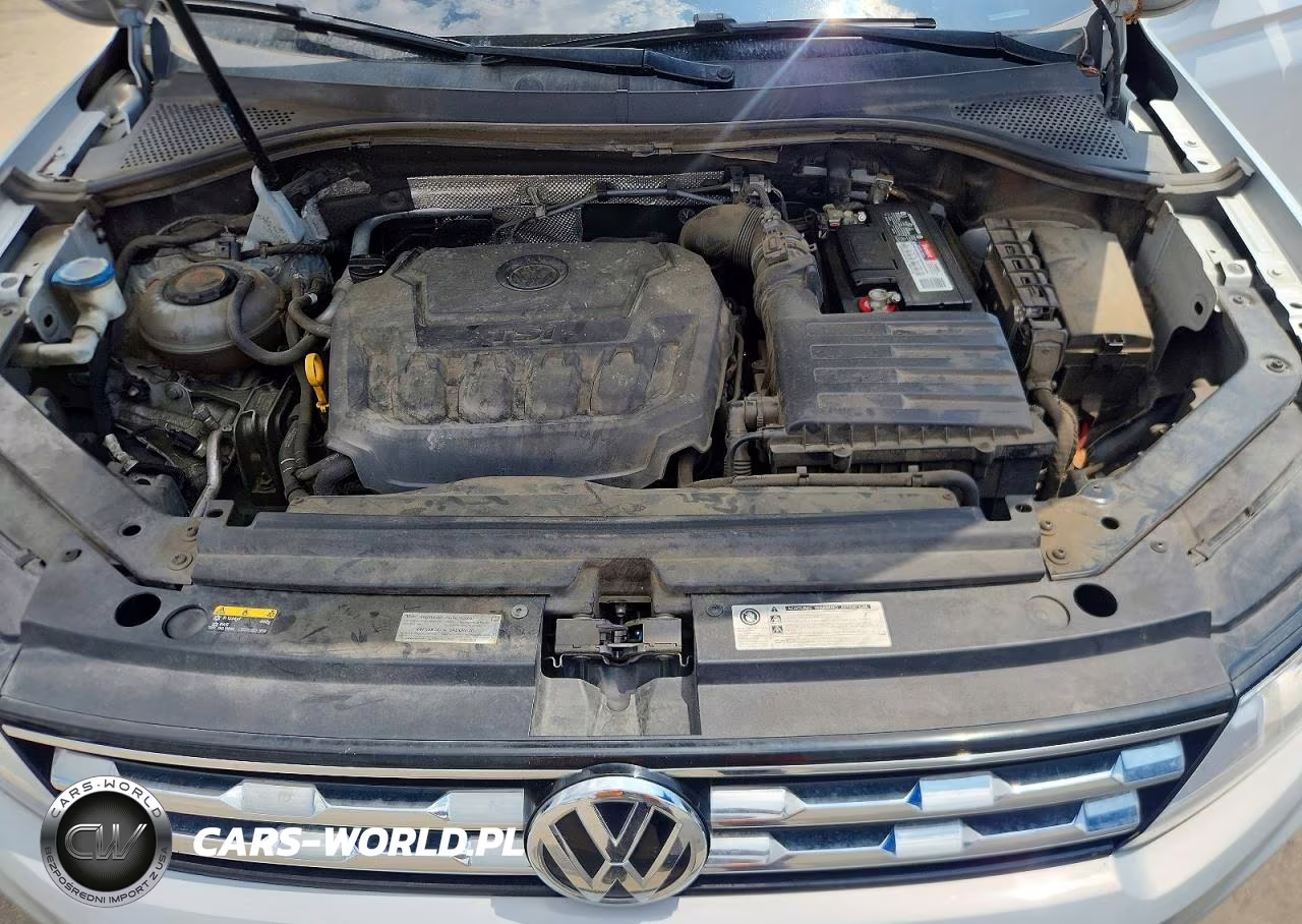 2018 Volkswagen Tiguan S VIN:3VV187AXXJM068423 - 11