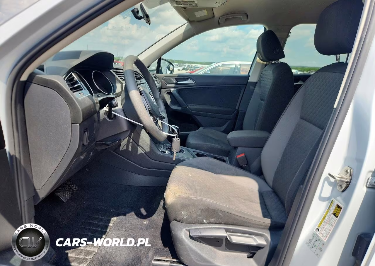2018 Volkswagen Tiguan S VIN:3VV187AXXJM068423 - 7
