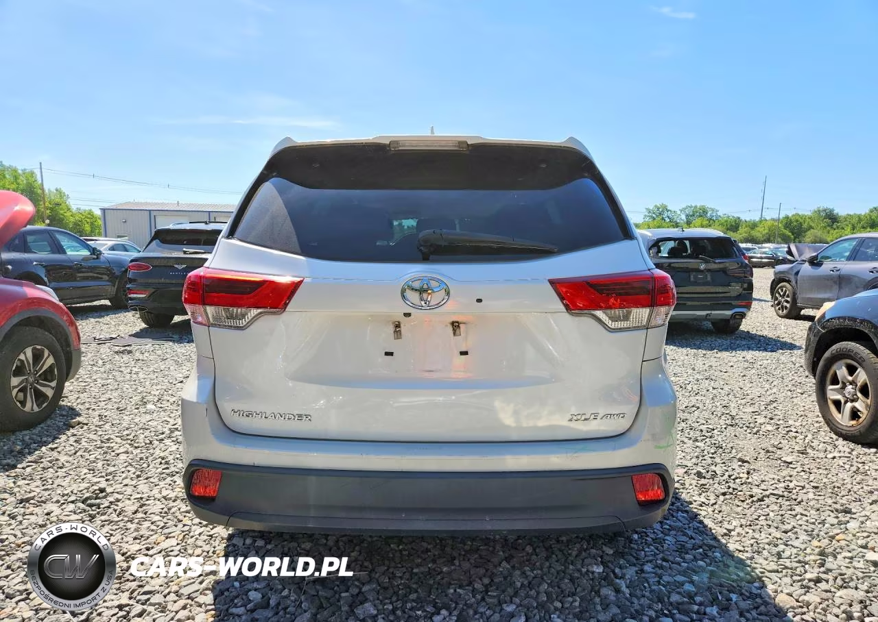 2017 Toyota Highlander Xle VIN:5TDJZRFH8HS478879 - 6