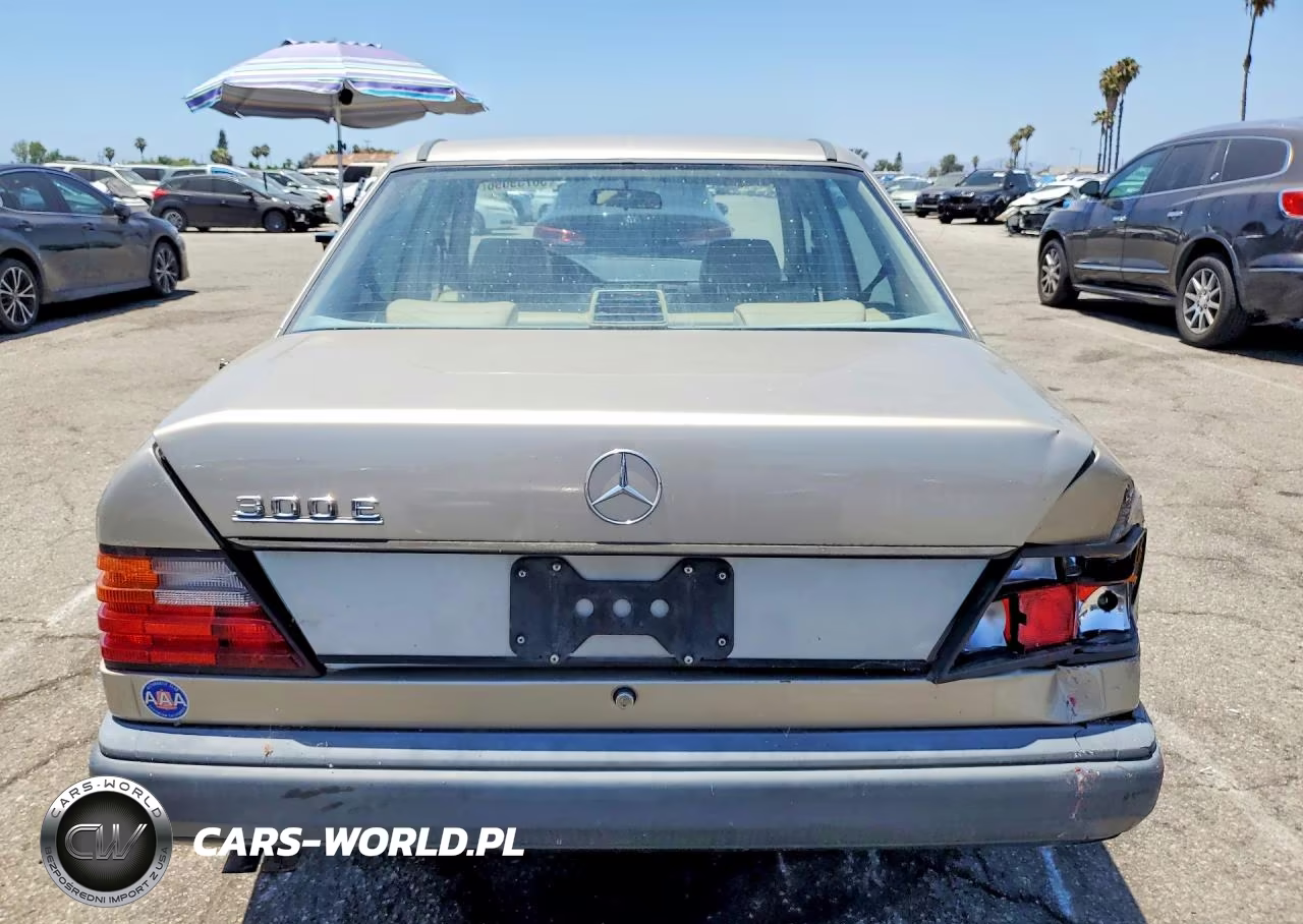 1988 Mercedes-Benz 300 E VIN:WDBEA30D2JA684874 - 6