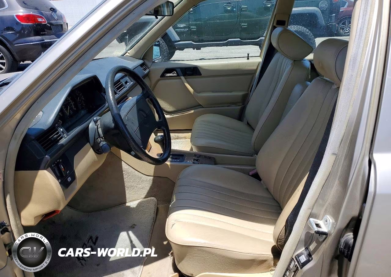 1988 Mercedes-Benz 300 E VIN:WDBEA30D2JA684874 - 7