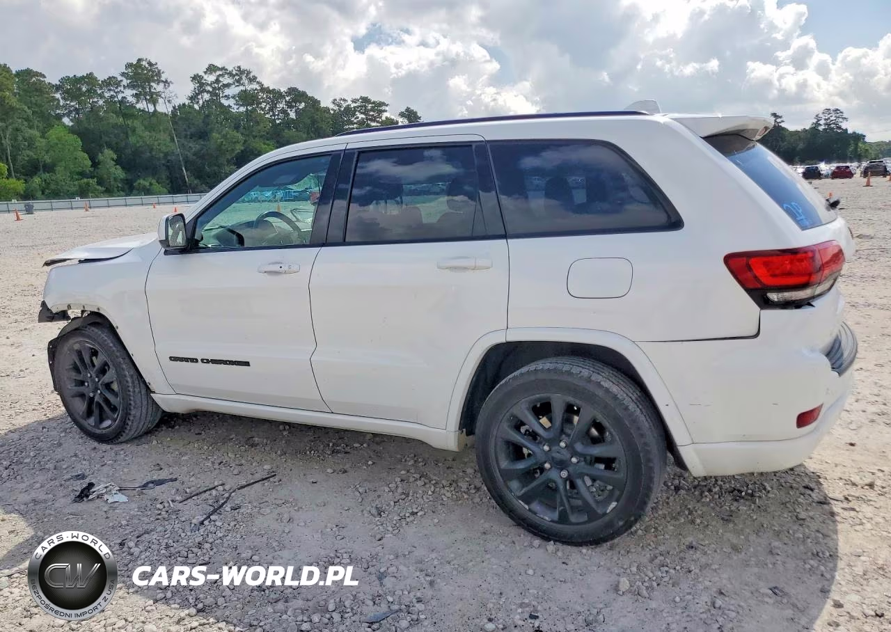 2018 Jeep Grand Cherokee Laredo VIN:1C4RJEAG5JC480906 - 2