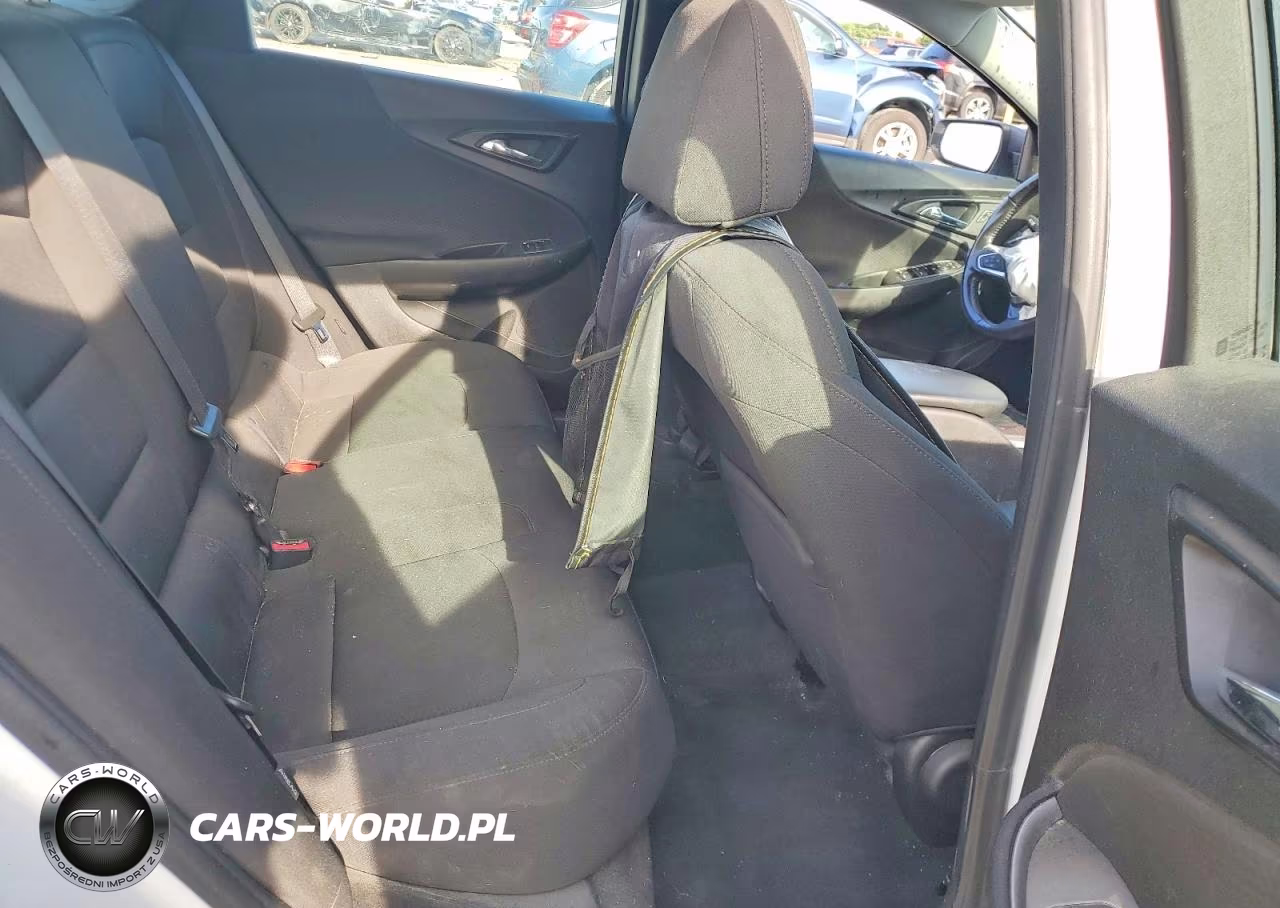 2019 Chevrolet Malibu Rs VIN:1G1ZG5ST1KF206573 - 10