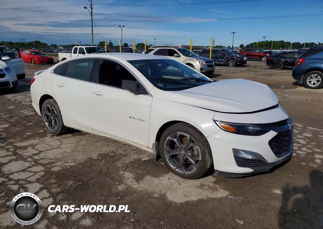 2019 Chevrolet Malibu Rs VIN:1G1ZG5ST1KF206573 - 4