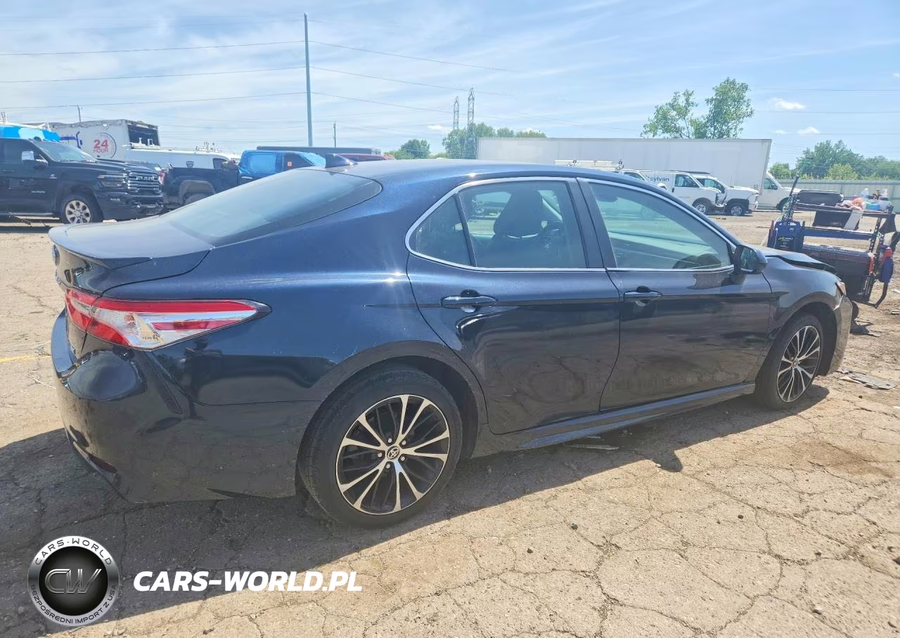 2020 Toyota Camry Se VIN:4T1G11AK2LU511350 - 3