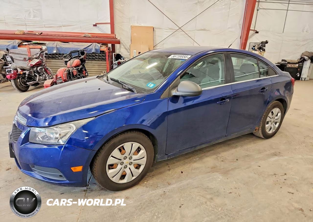 2012 Chevrolet Cruze Ls – zdjęcie 1 z 12