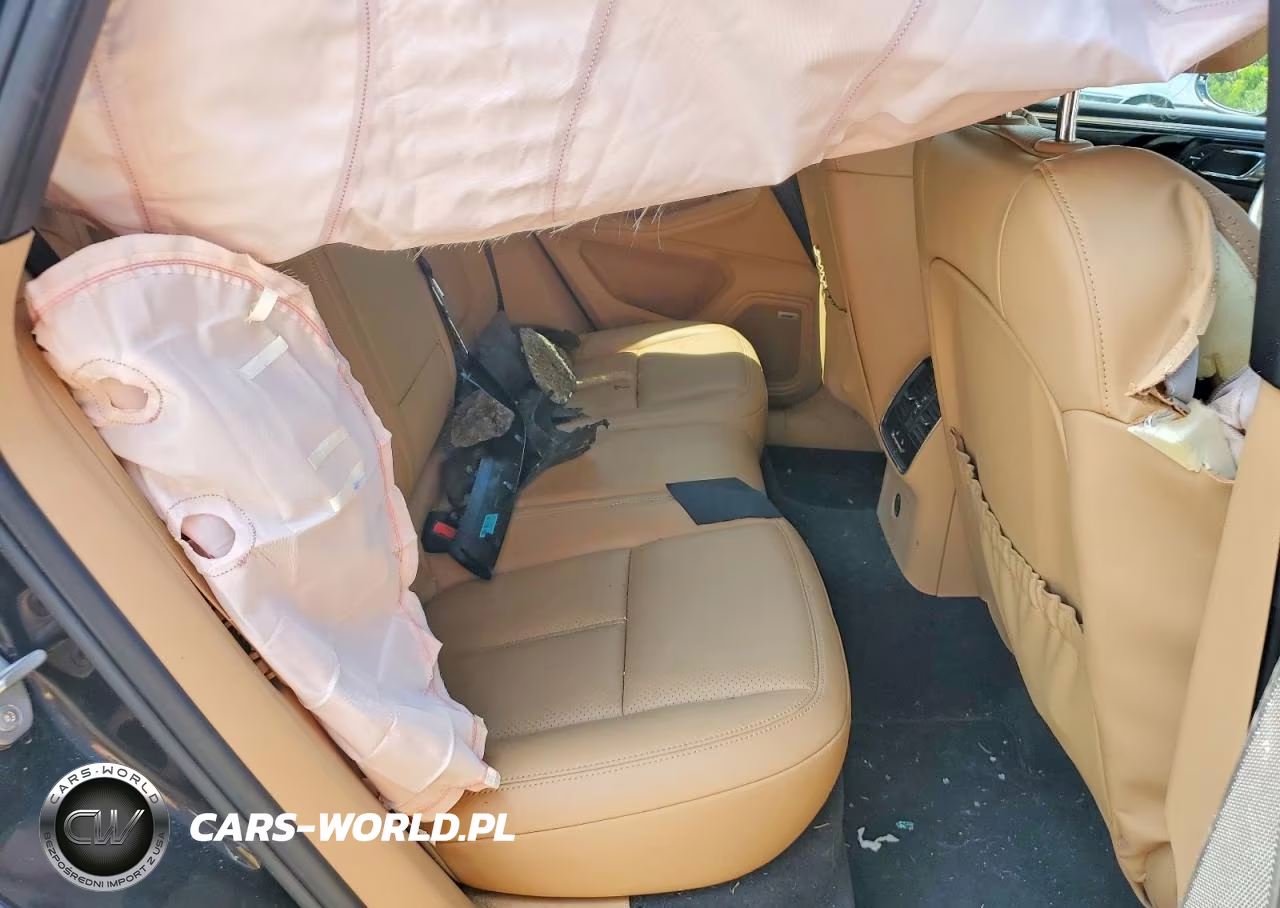 2018 Porsche Macan VIN:WP1AA2A56JLB02036 - 11