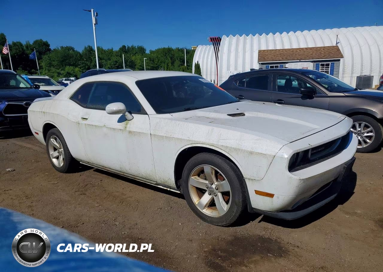 2011 Dodge Challenger VIN:2B3CJ4DG8BH586052 - 4