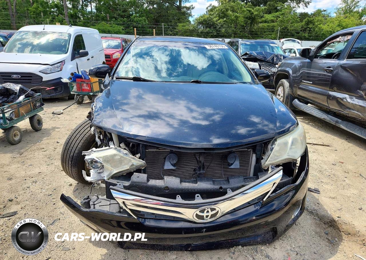 2014 Toyota Camry Xle VIN:4T4BF1FK7ER353942 - 5