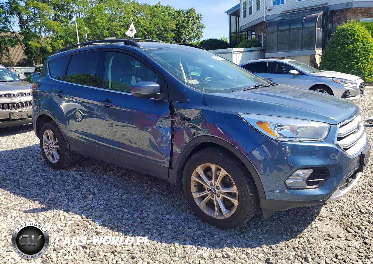2018 Ford Escape Se VIN:1FMCU9GDXJUA93226 - 4