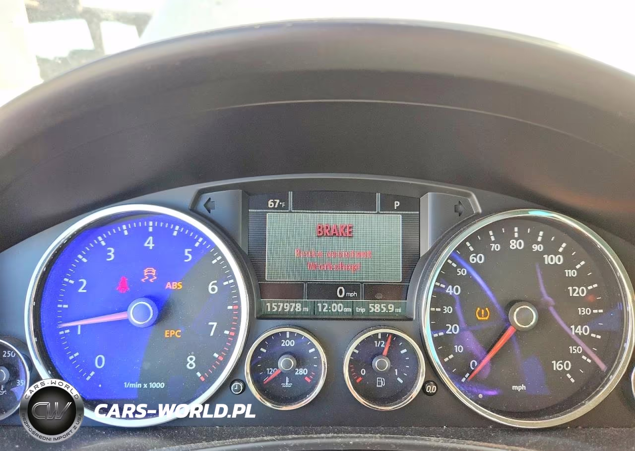 2010 Volkswagen Touareg V6 VIN:WVGBF7A9XAD000817 - 9