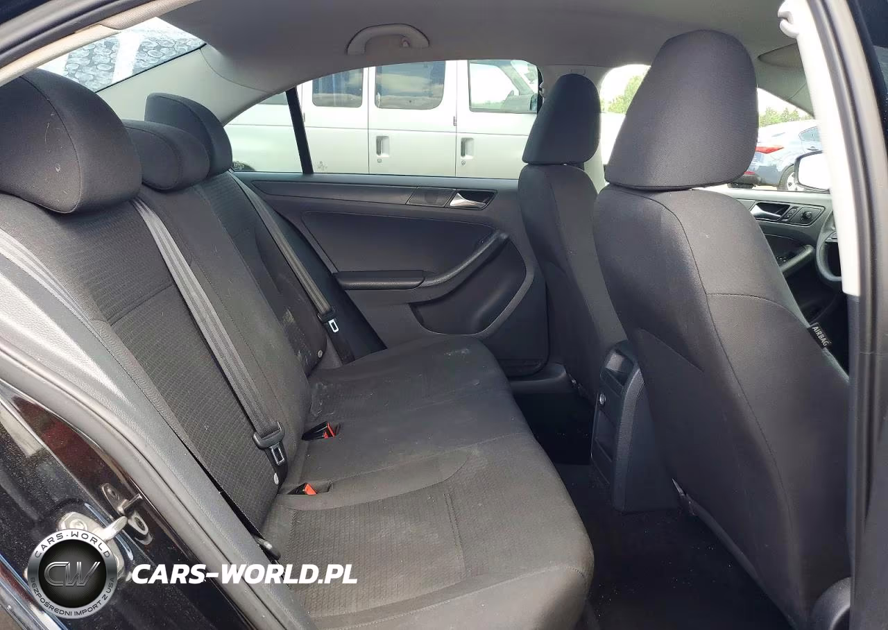 2015 Volkswagen Jetta Base VIN:3VW2K7AJ7FM322205 - 10