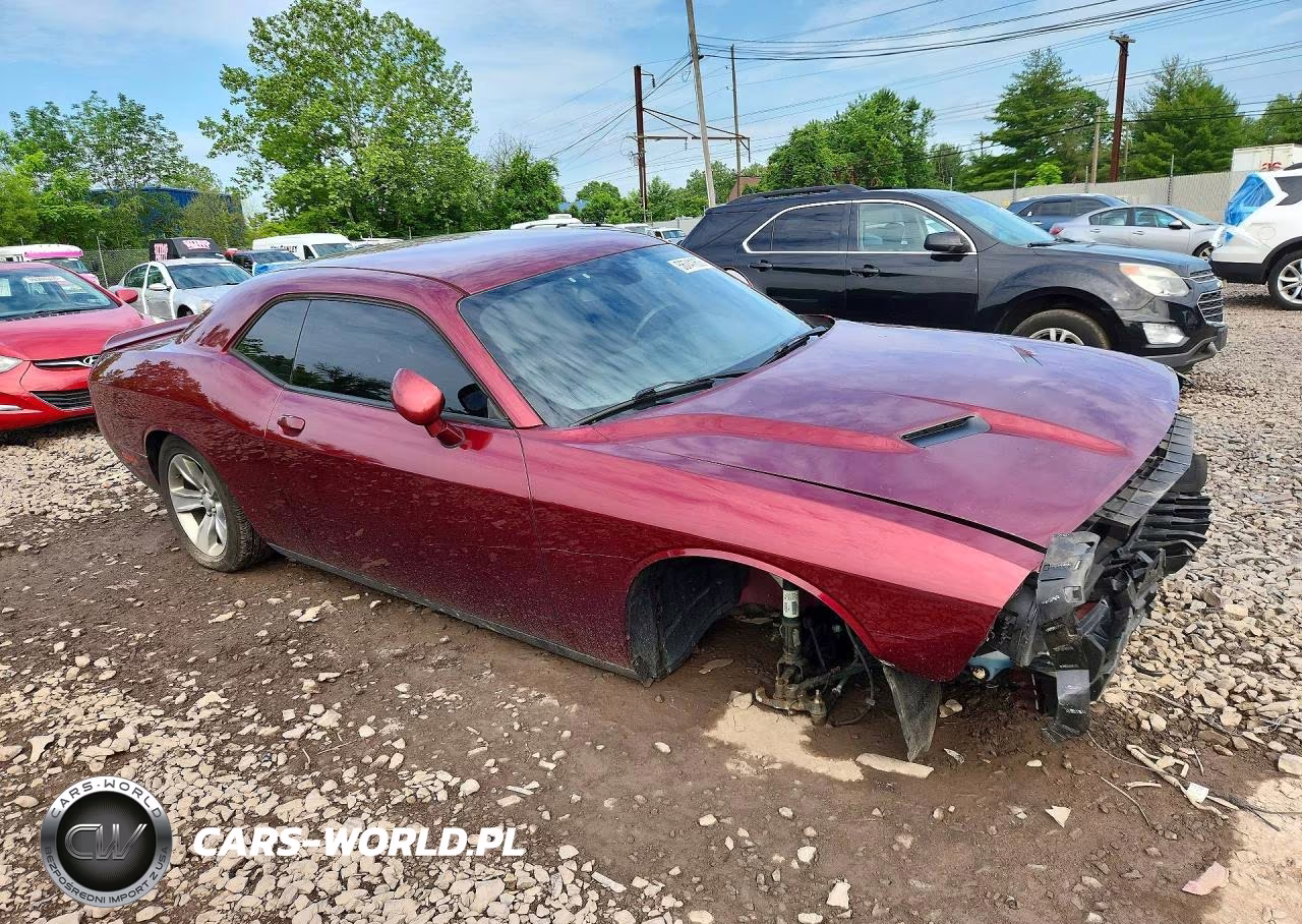 2019 Dodge Challenger Sxt VIN:2C3CDZAG3KH573933 - 4