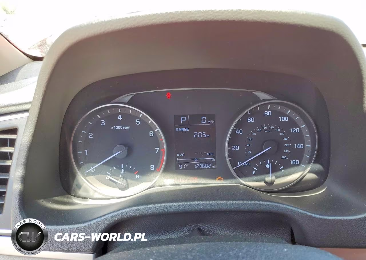 2017 Hyundai Elantra Se VIN:KMHD74LFXHU304084 - 9