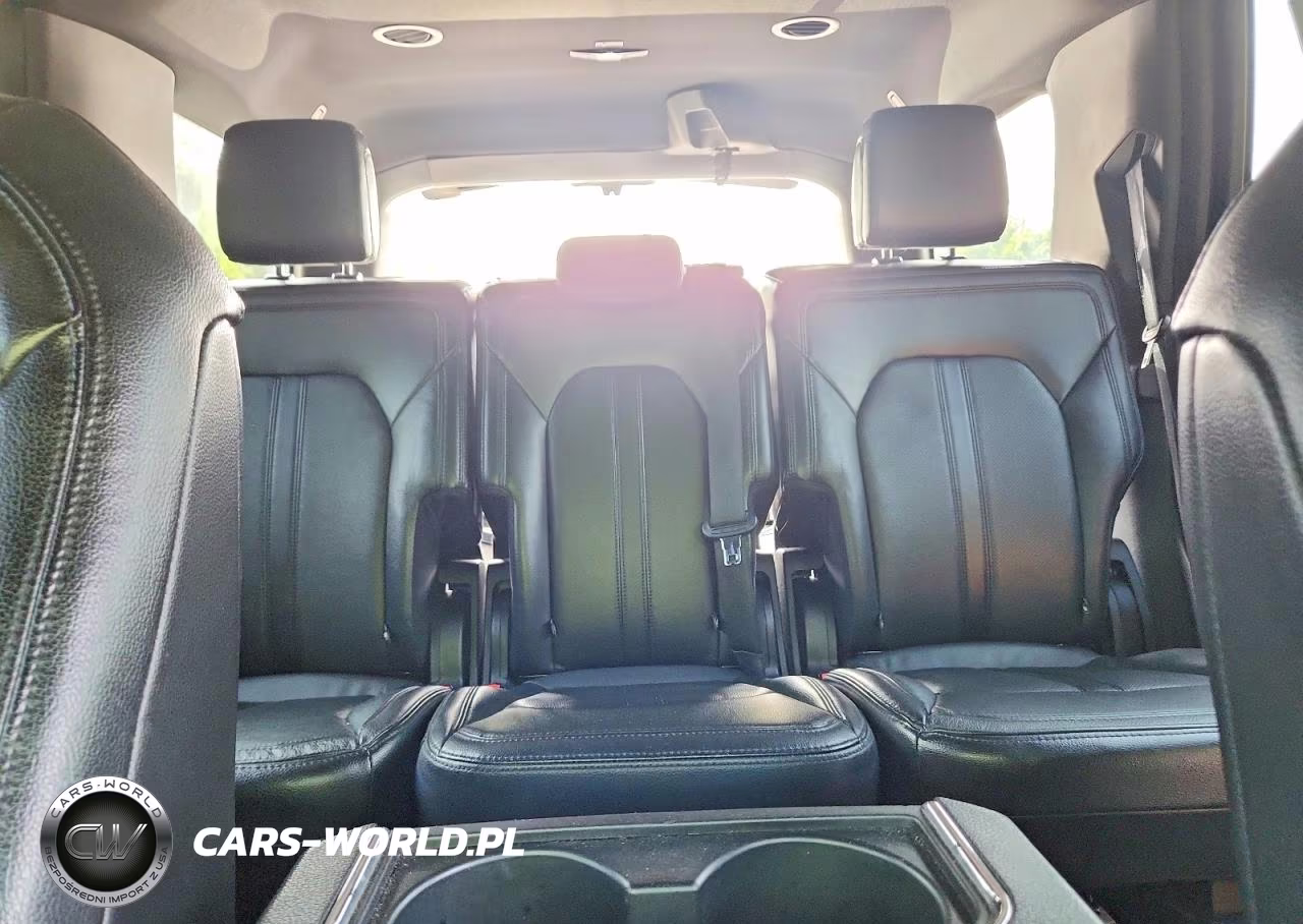 2020 Ford Expedition Limited VIN:1FMJU1KT0LEA21150 - 10