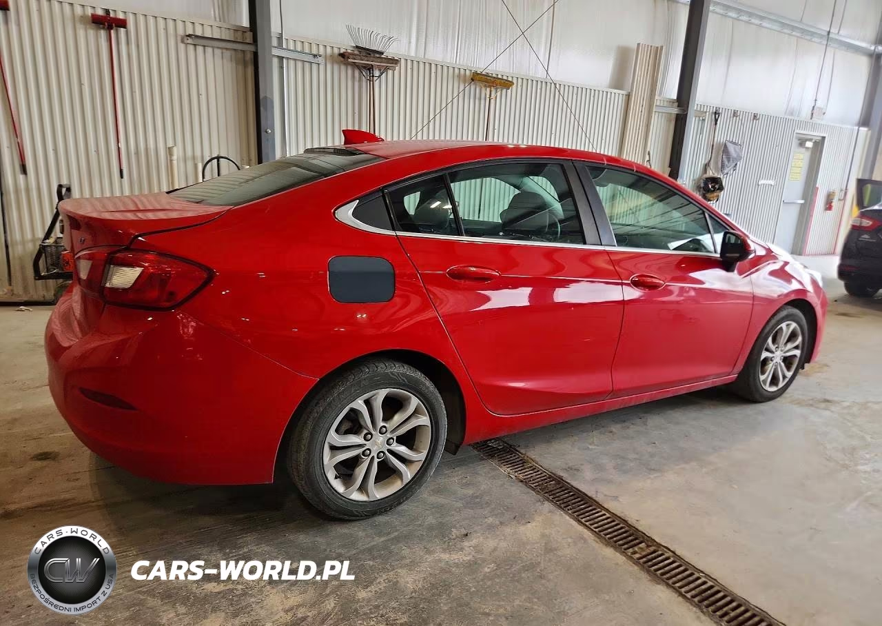 2019 Chevrolet Cruze Lt VIN:1G1BE5SM4K7115047 - 3