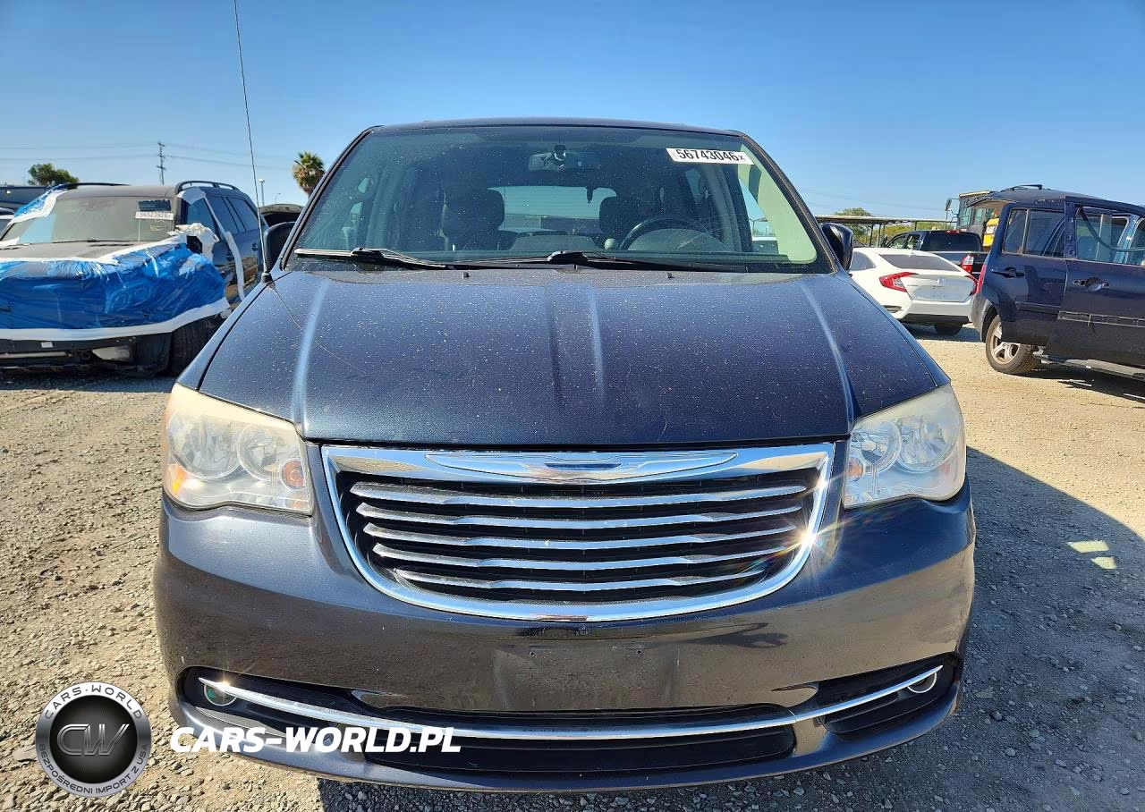 2014 Chrysler Town & Country Touring VIN:2C4RC1BG1ER381837 - 5