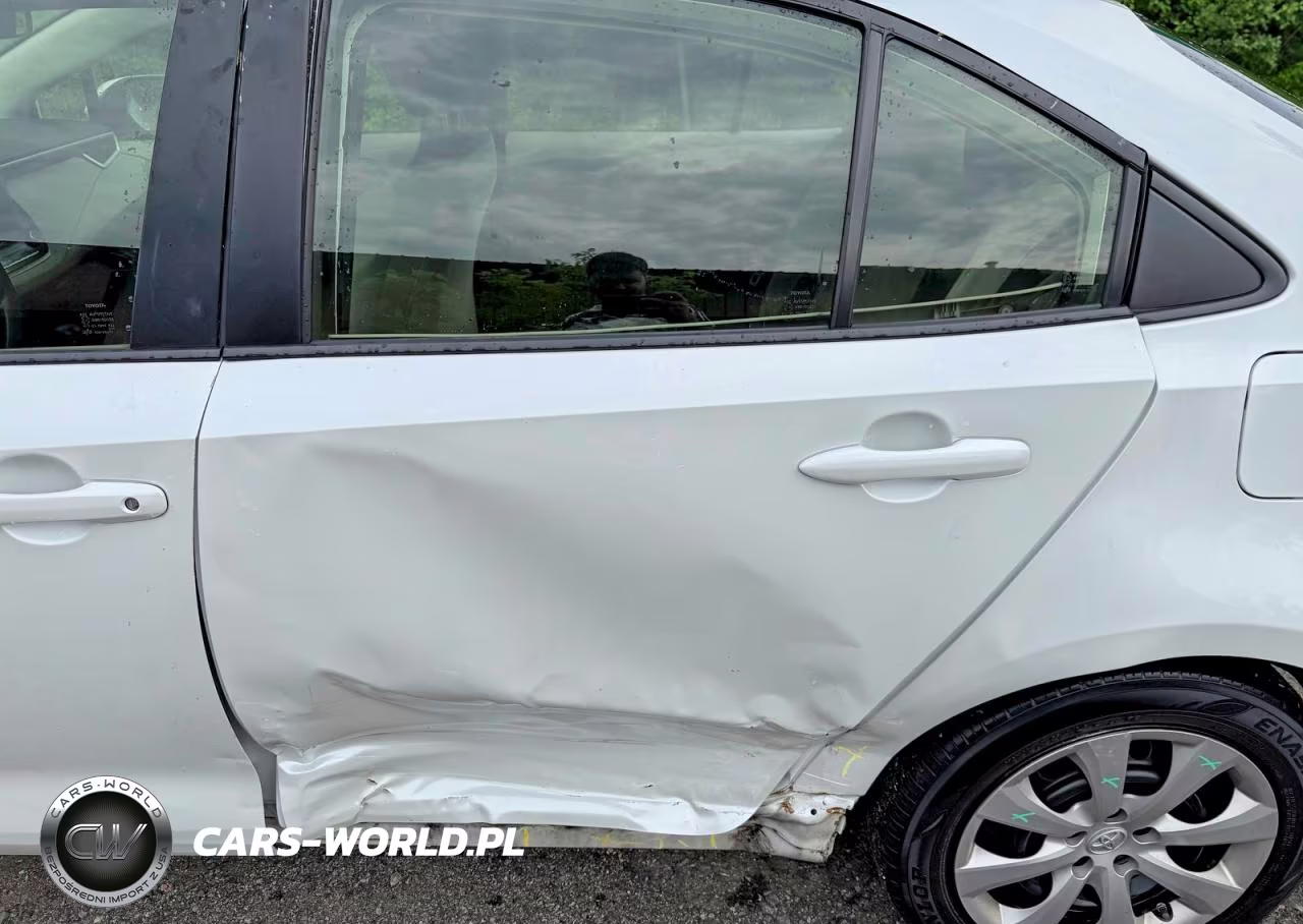 2024 Toyota Corolla Le VIN:JTDB4MEE9R3016346 - 13
