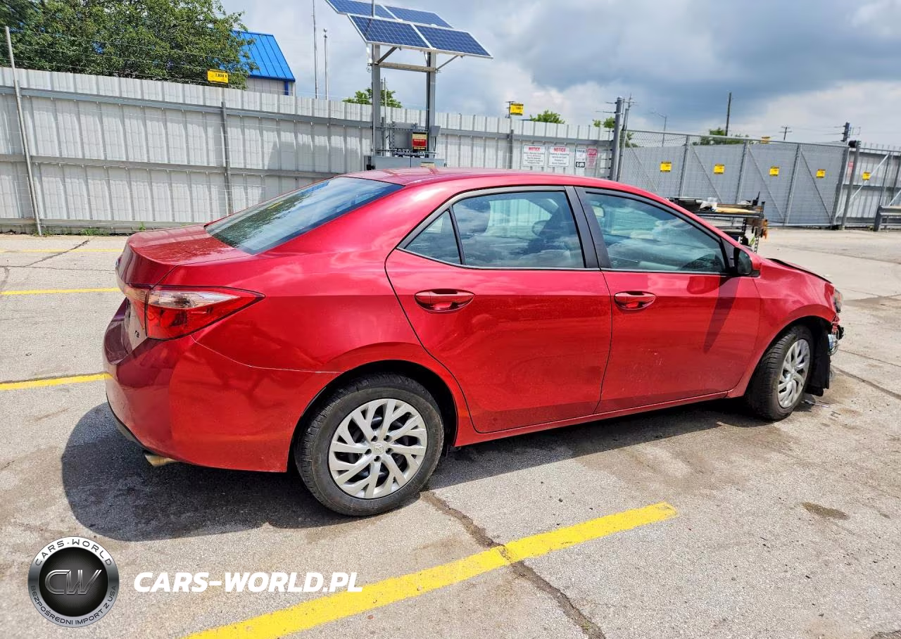 2017 Toyota Corolla Le VIN:2T1BURHE4HC949179 - 3