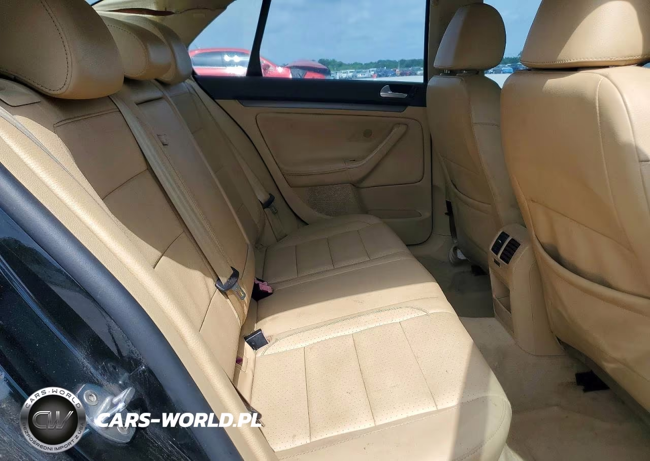 2007 Volkswagen Jetta Wolfsburg VIN:3VWEF71K27M071797 - 10