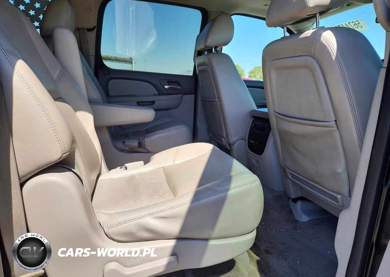 2011 Chevrolet Suburban K1500 Ltz VIN:1GNSKKE30BR244576 - 11