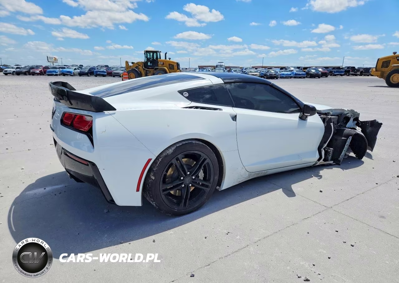 2016 Chevrolet Corvette Stingray 1Lt VIN:1G1YB2D75G5114422 - 3