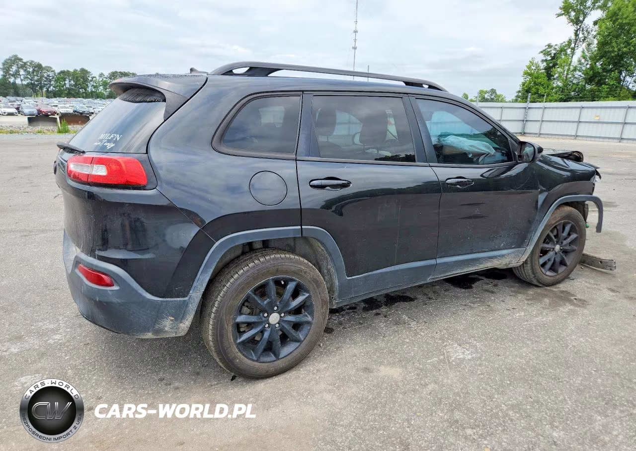 2014 Jeep Cherokee Latitude VIN:1C4PJMCS2EW300515 - 3