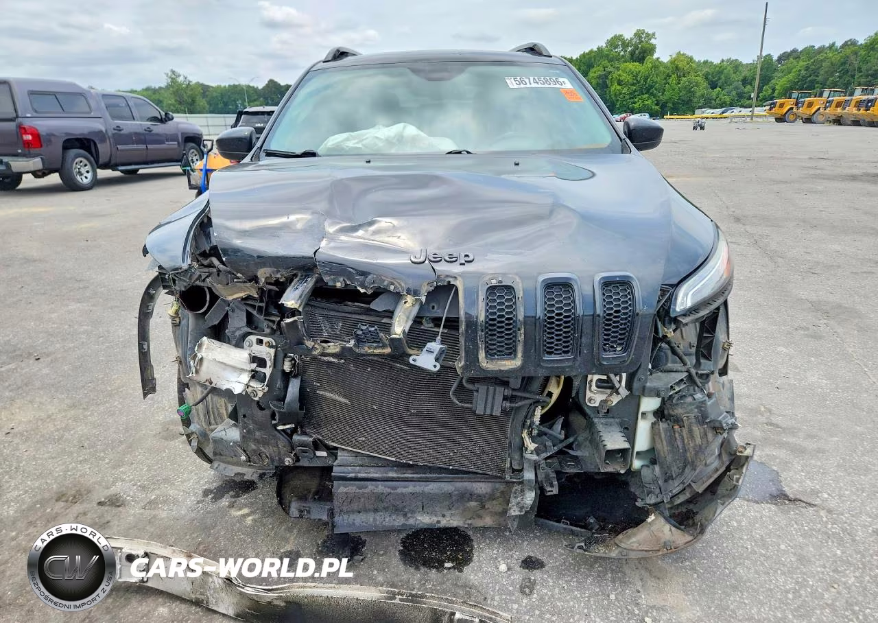 2014 Jeep Cherokee Latitude VIN:1C4PJMCS2EW300515 - 5