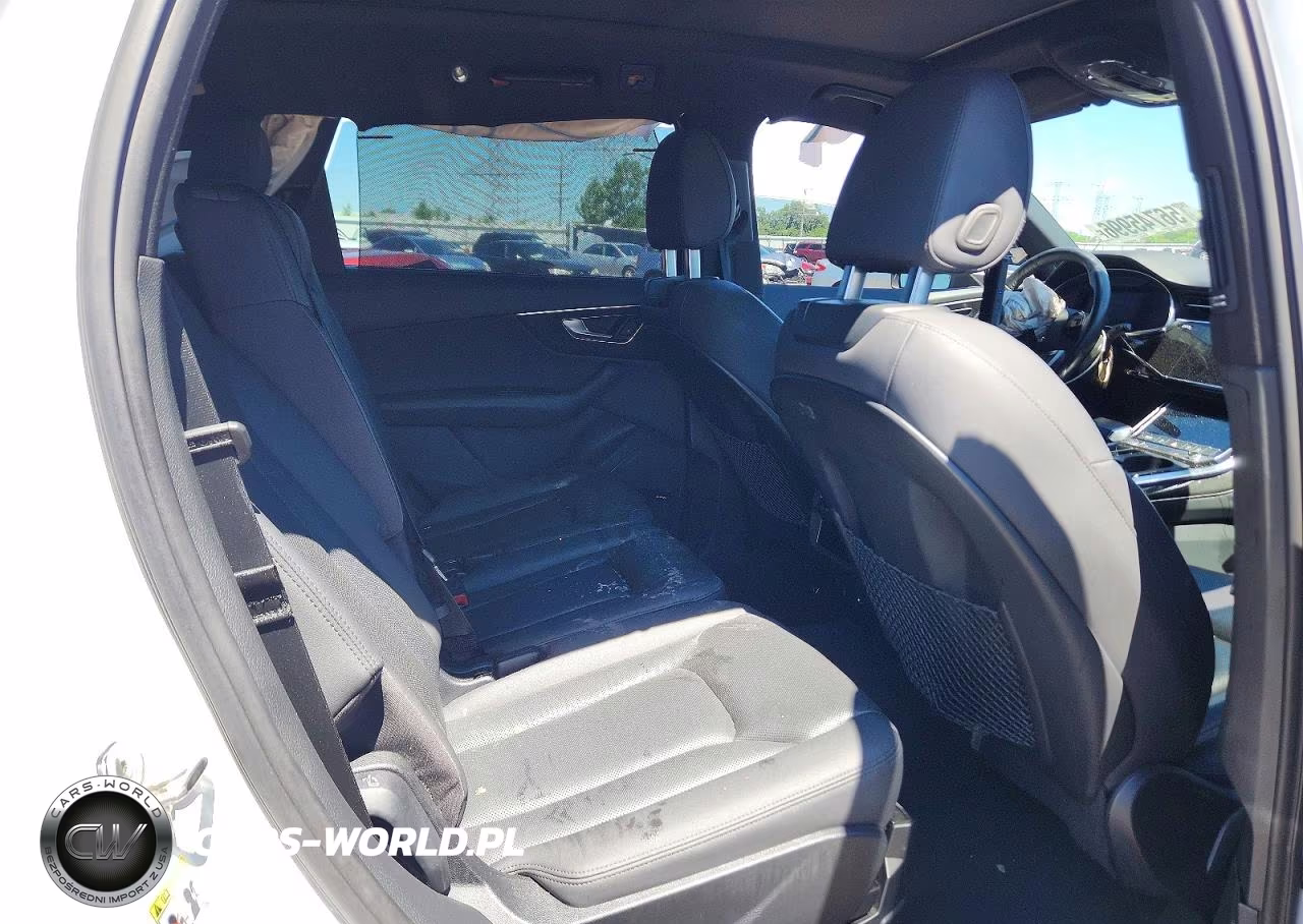 2020 Audi Q7 Premium Plus VIN:WA1LXAF71LD004536 - 10