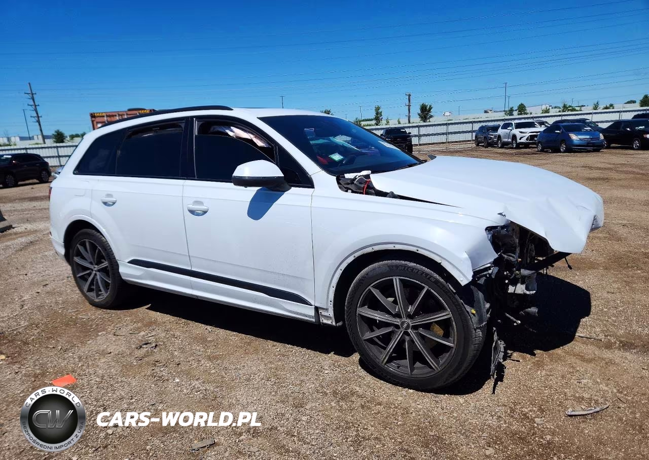 2020 Audi Q7 Premium Plus VIN:WA1LXAF71LD004536 - 4