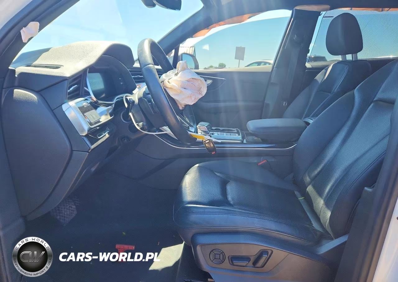 2020 Audi Q7 Premium Plus VIN:WA1LXAF71LD004536 - 7