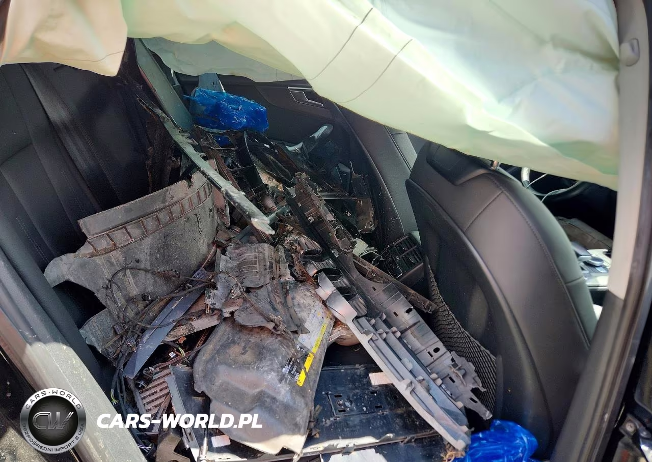 2019 Audi A4 Premium Plus VIN:WAUENAF42KN020924 - 10