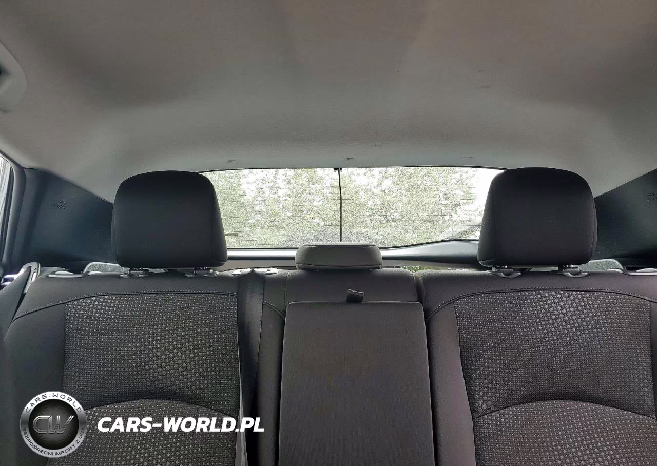 2019 Toyota Prius Le VIN:JTDKARFU6K3076070 - 10