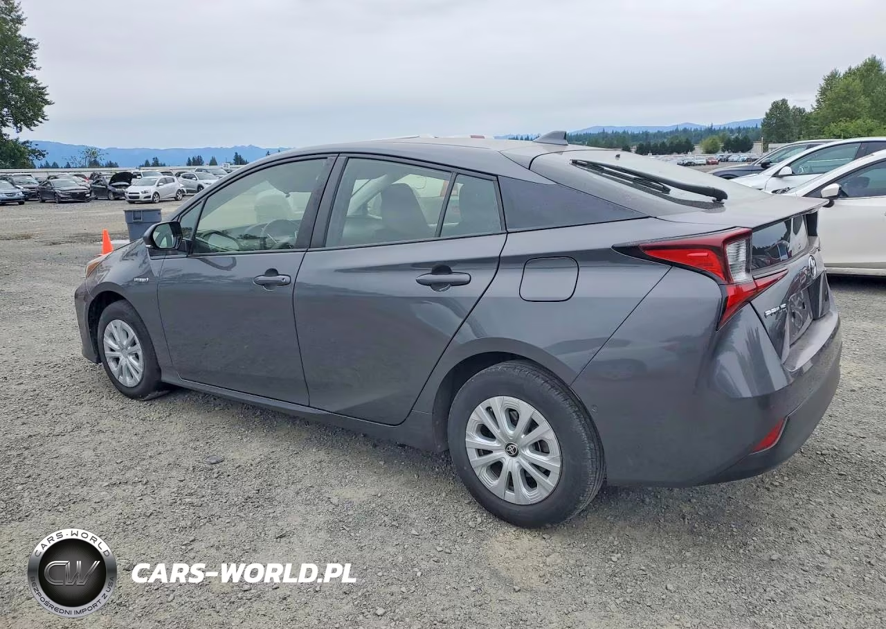 2019 Toyota Prius Le VIN:JTDKARFU6K3076070 - 2