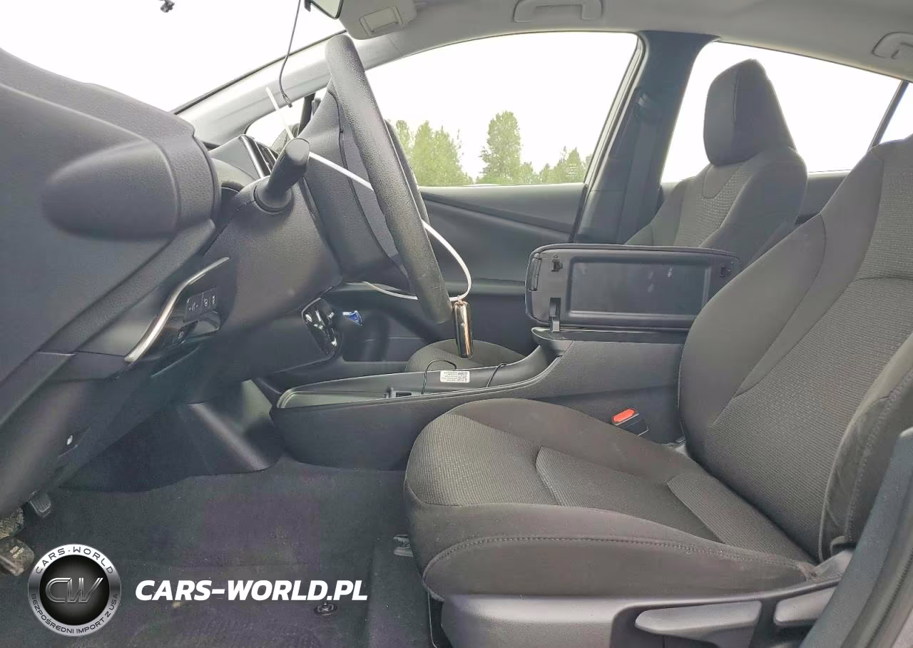 2019 Toyota Prius Le VIN:JTDKARFU6K3076070 - 7