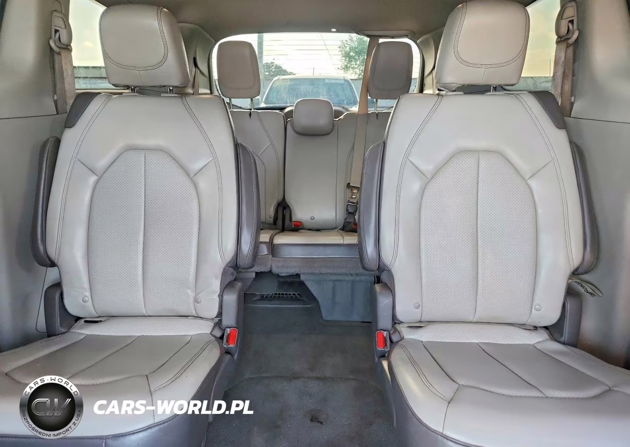 2020 Chrysler Voyager Lxi VIN:2C4RC1DG9LR265411 - 10