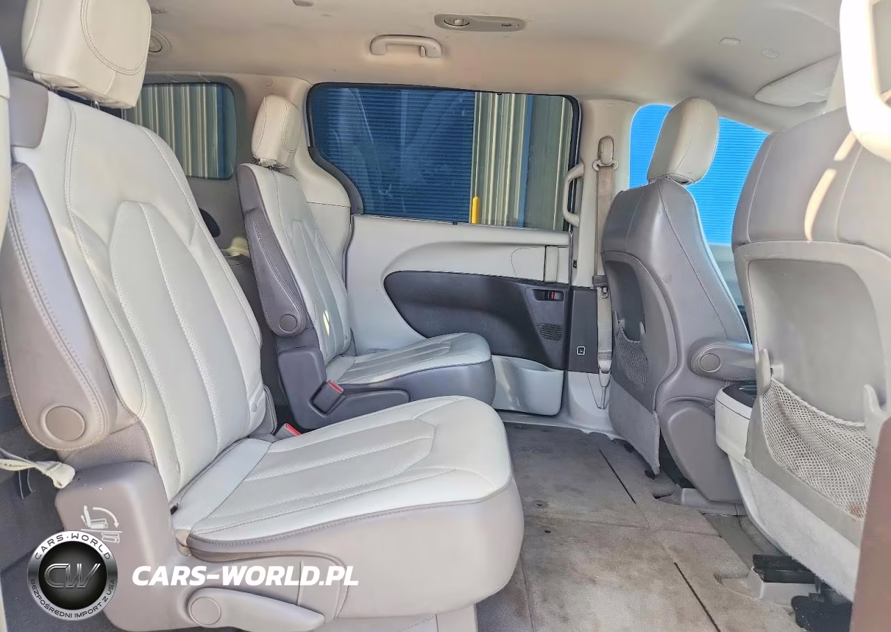 2020 Chrysler Voyager Lxi VIN:2C4RC1DG9LR265411 - 11