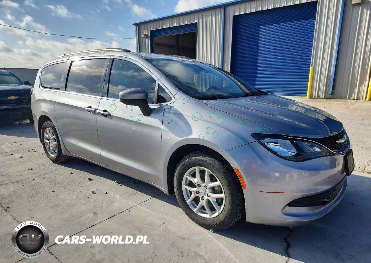 2020 Chrysler Voyager Lxi VIN:2C4RC1DG9LR265411 - 4
