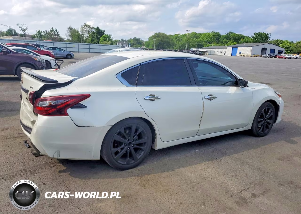 2017 Nissan Altima 2.5 Sr VIN:1N4AL3AP4HC179037 - 3