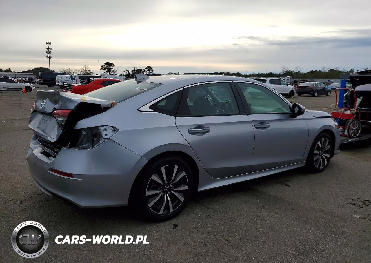 2024 Honda Civic Ex VIN:2HGFE1F71RH300582 - 3
