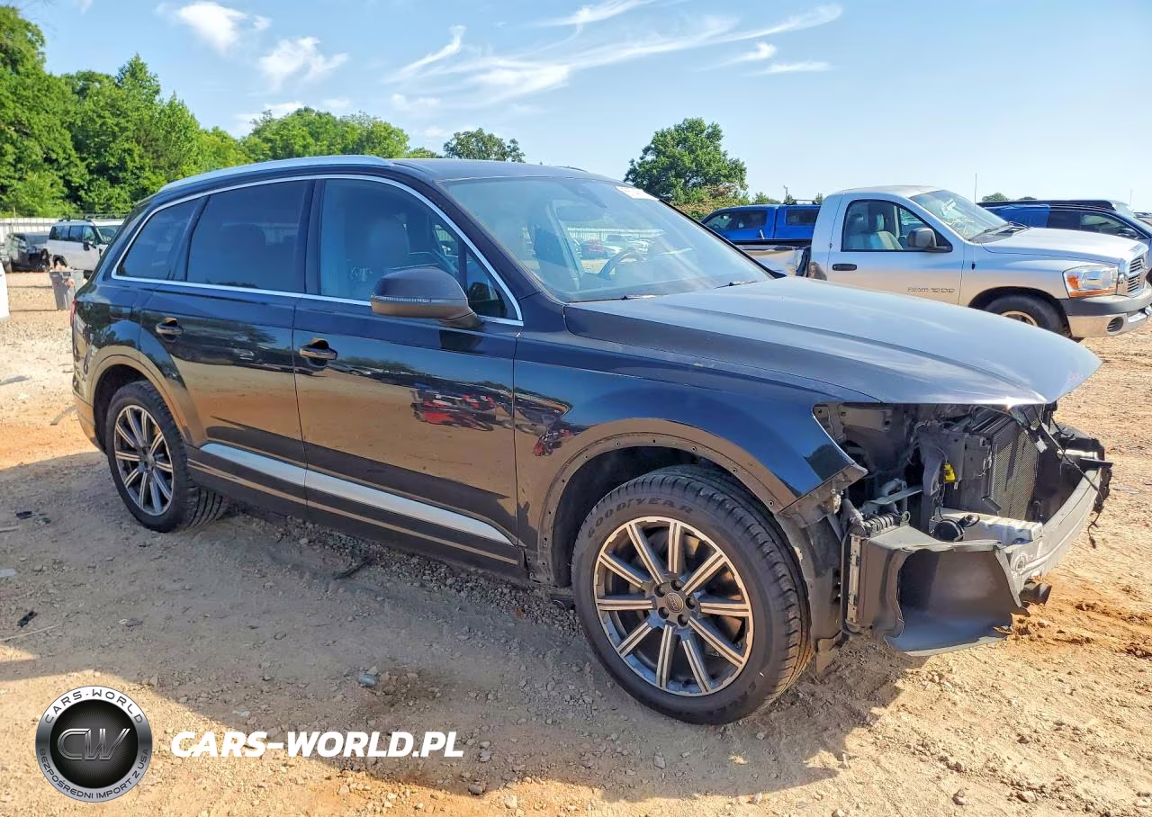 2017 Audi Q7 VIN:WA1LAAF7XHD009999 - 4