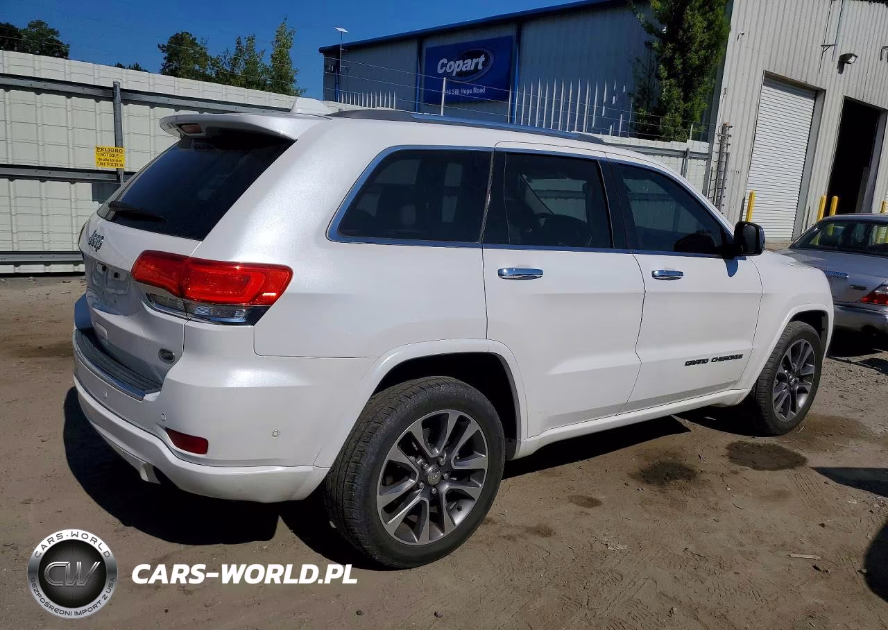 2017 Jeep Grand Cherokee Overland VIN:1C4RJECG7HC740150 - 3