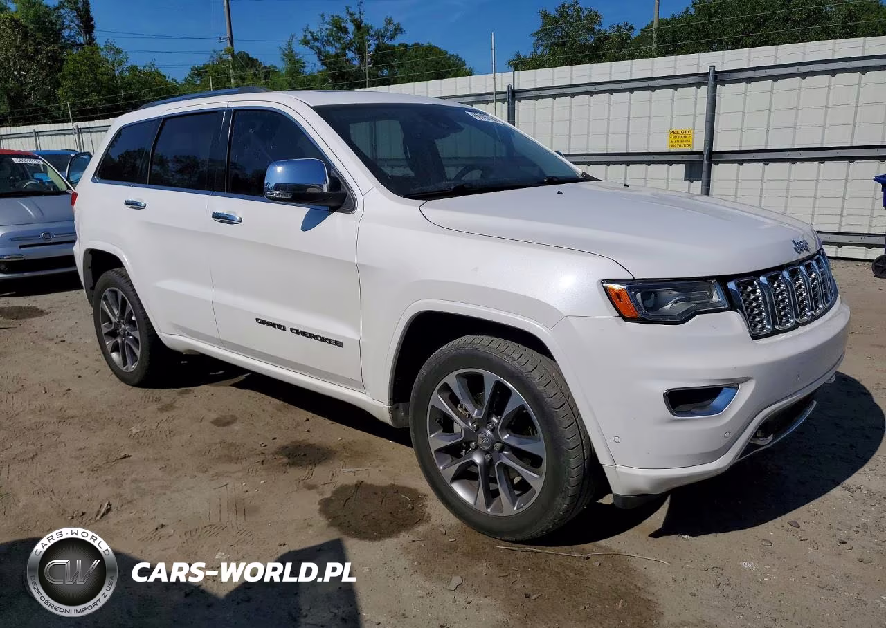 2017 Jeep Grand Cherokee Overland VIN:1C4RJECG7HC740150 - 4